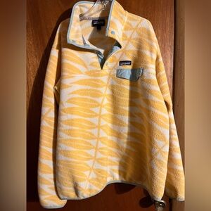 Patagonia Synchilla Yellow and White Feathers Women’s Large
